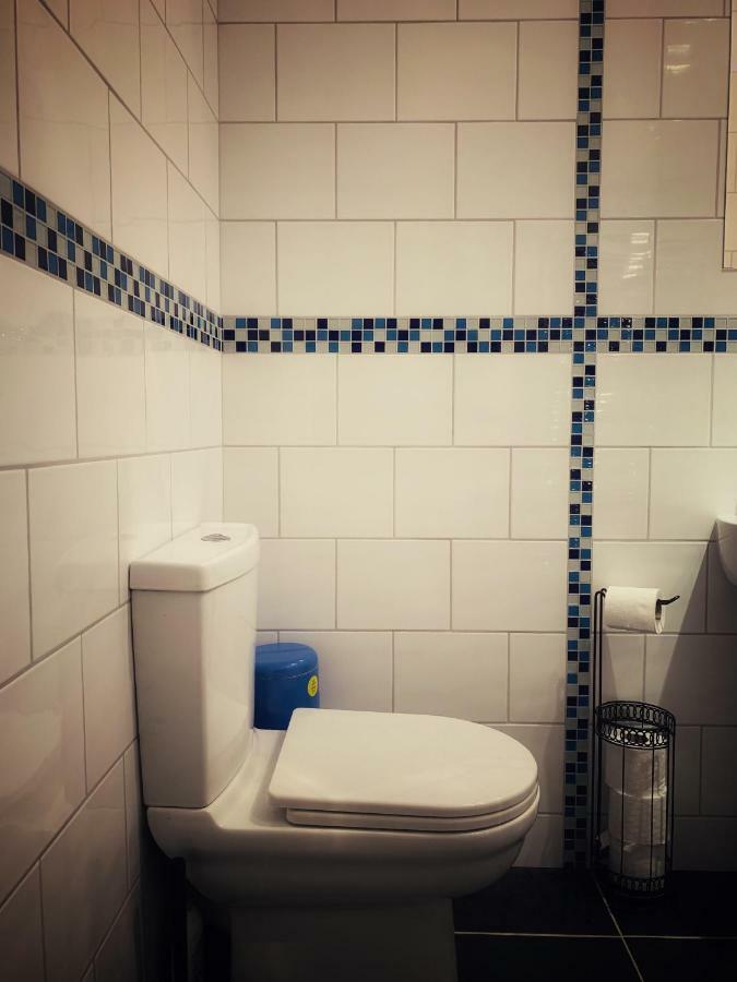 Paul's Place Near Heathrow *