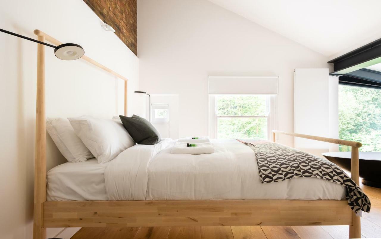 The Oxford Gardens - Modern & Spacious 4bdr House With Garden Apartment London