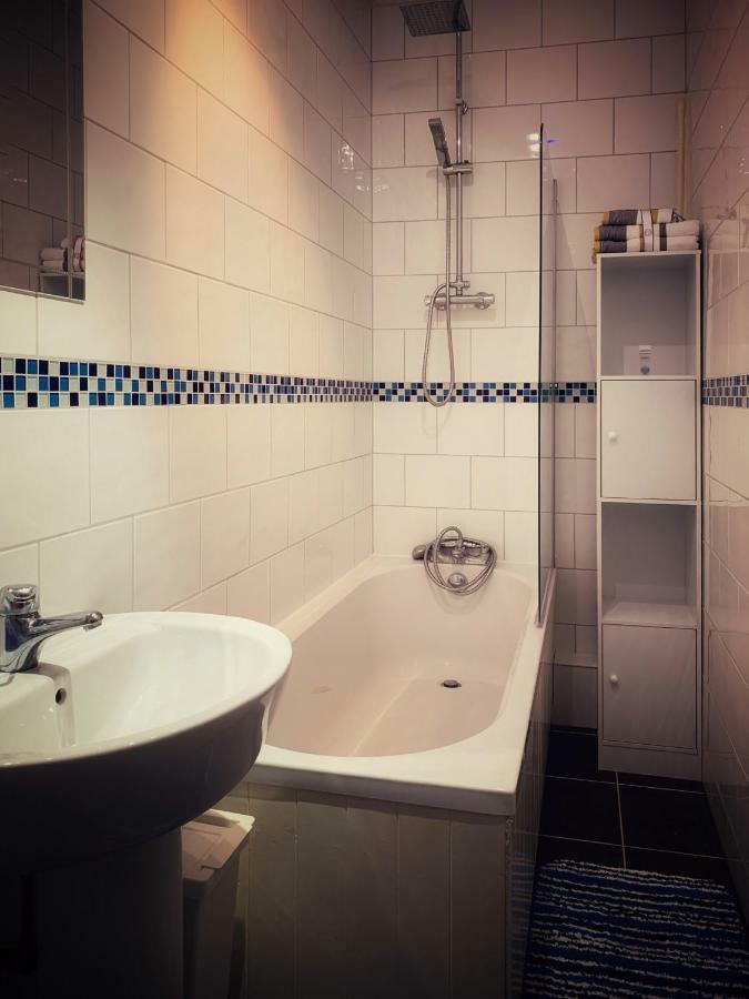 Paul's Place Near Heathrow
