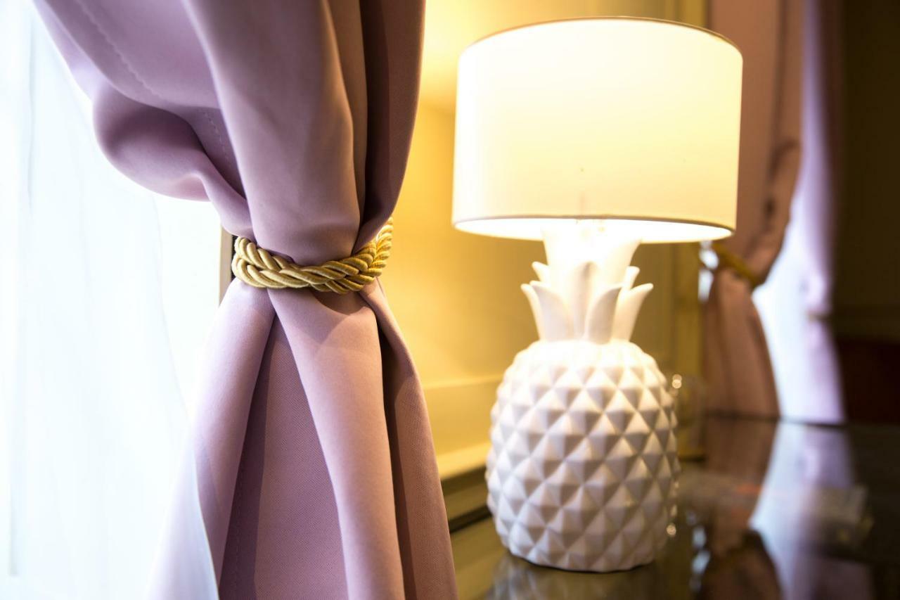 House Of Sebastiao Maria - The Townhouse Guest house London