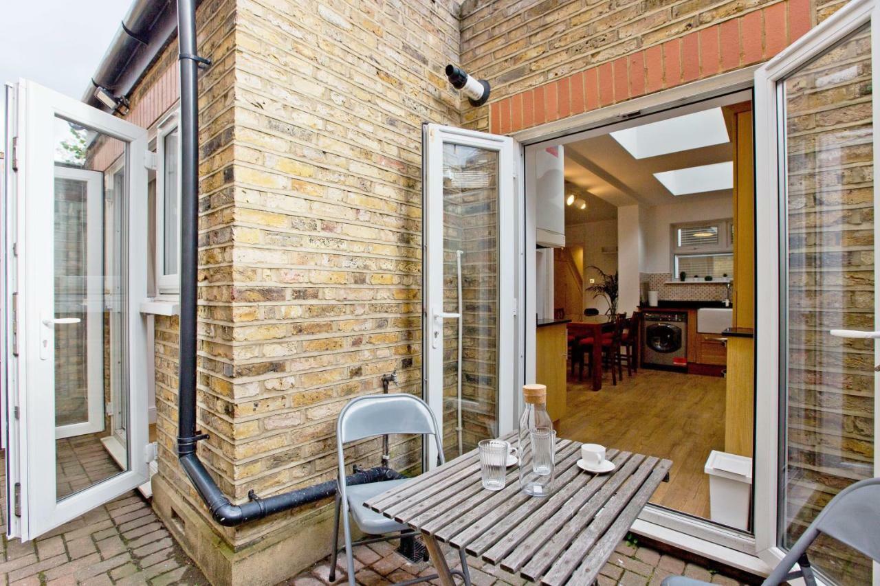 Apartment Highbury Fieldway