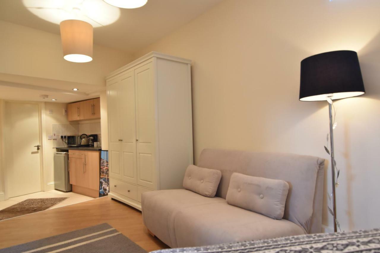 Bright Apartment London