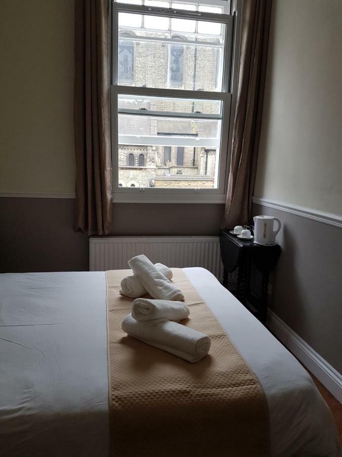 Bed & Breakfast Tourian Lounge Hotel