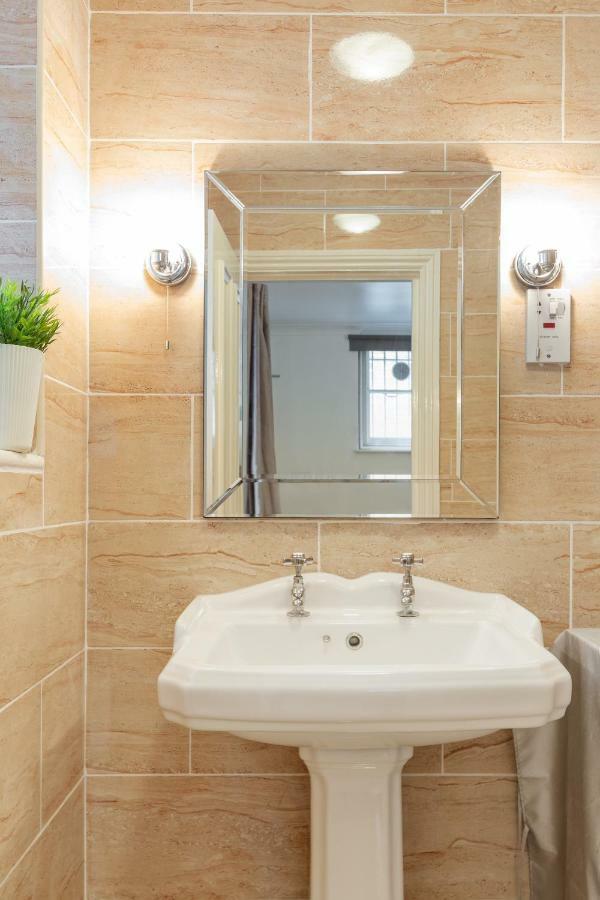 Harrods Bed & Breakfast London