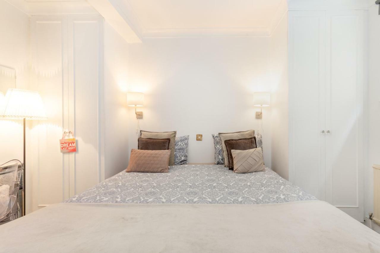 Bed & Breakfast Harrods