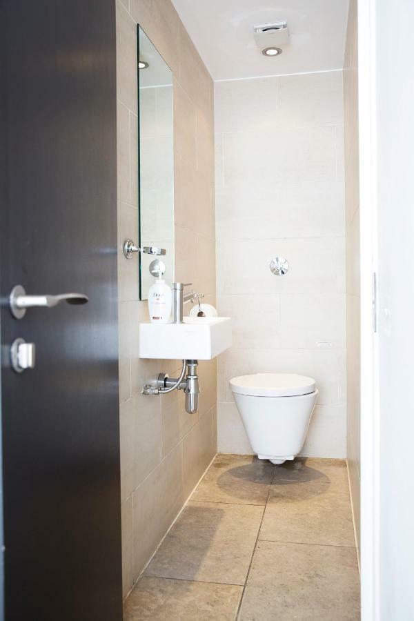 The Holborn Lights - Modern 3Bdr Home With Rooftop Terrace & Garage Ferienhaus London