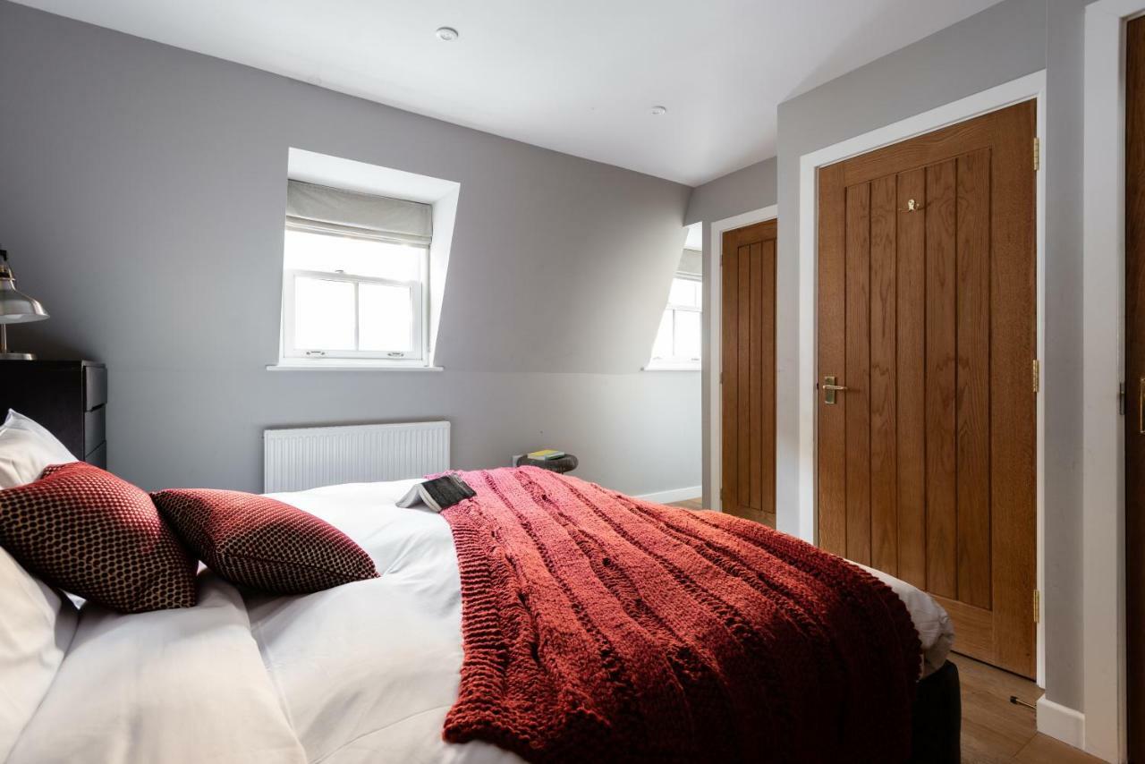 The Norfolk Maisonette - Lovely 4bdr Mews Apartment *