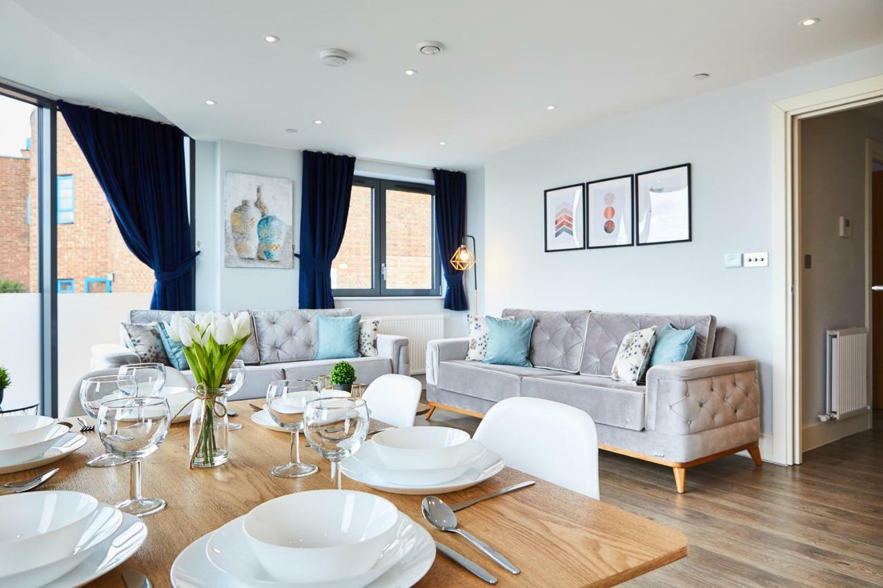 Elegant Luxury Apartment *