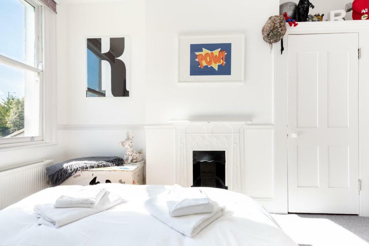 Gorgeous, 4 Bed Victorian House In Dollis Hill *