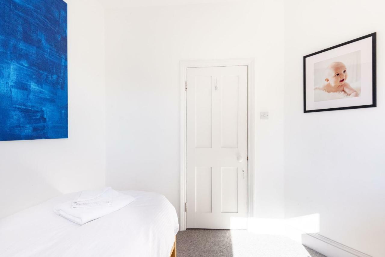 Holiday home Gorgeous, 4 Bed Victorian House In Dollis Hill London
