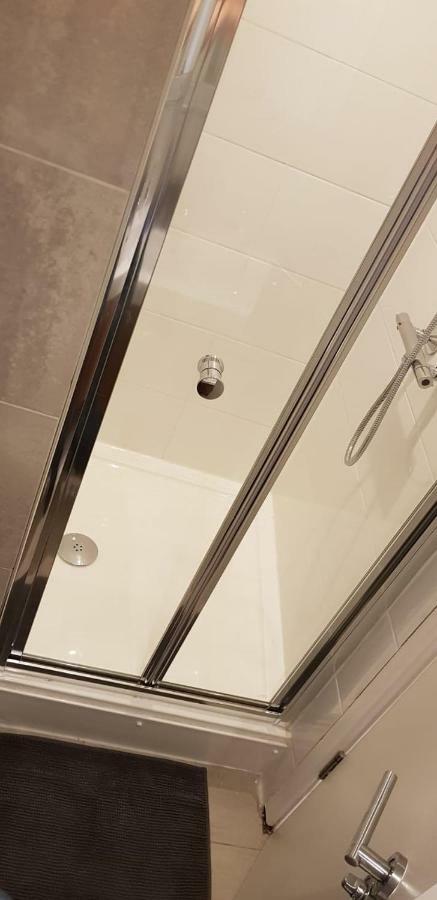 Luxury Finchley Rd Apartments London