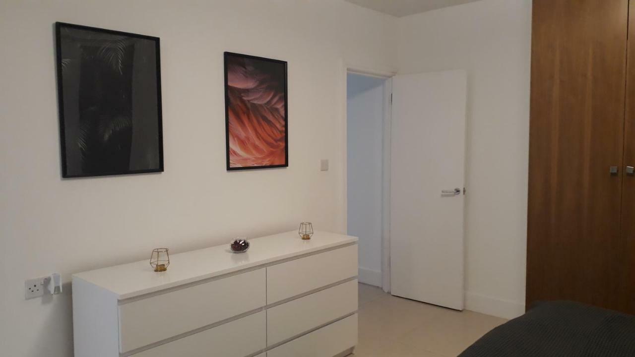 Luxury Finchley Rd Apartments Apartment London