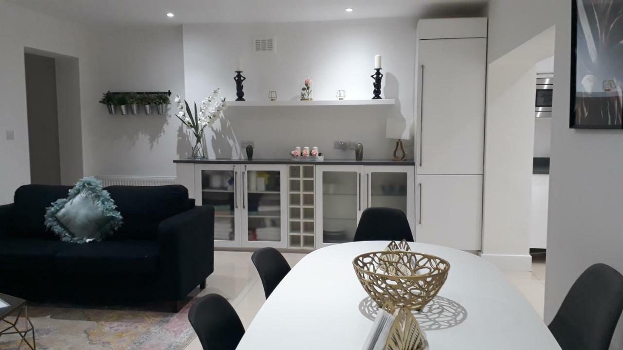 Apartment Luxury Finchley Rd Apartments London