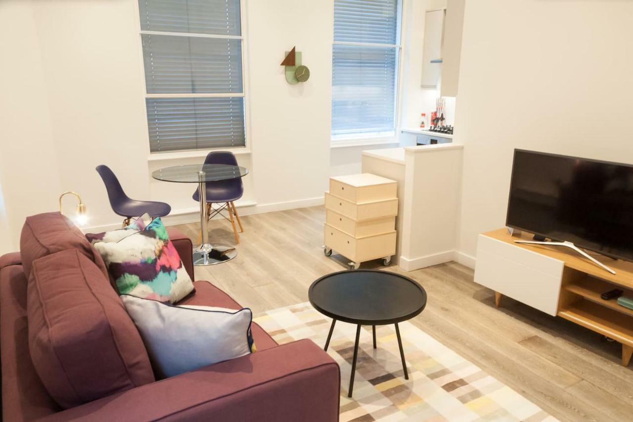 Apartment Rathbone Place London