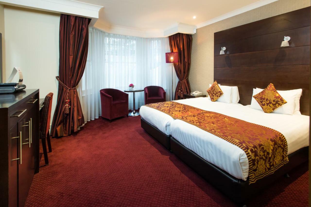 Hotel The Park Grand Plaza Kensington 4*