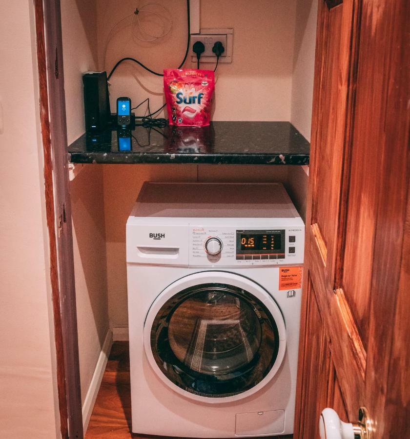 Apartment Quality Stay,2 Bed Near The Centre, 2min Walk From Metro Station