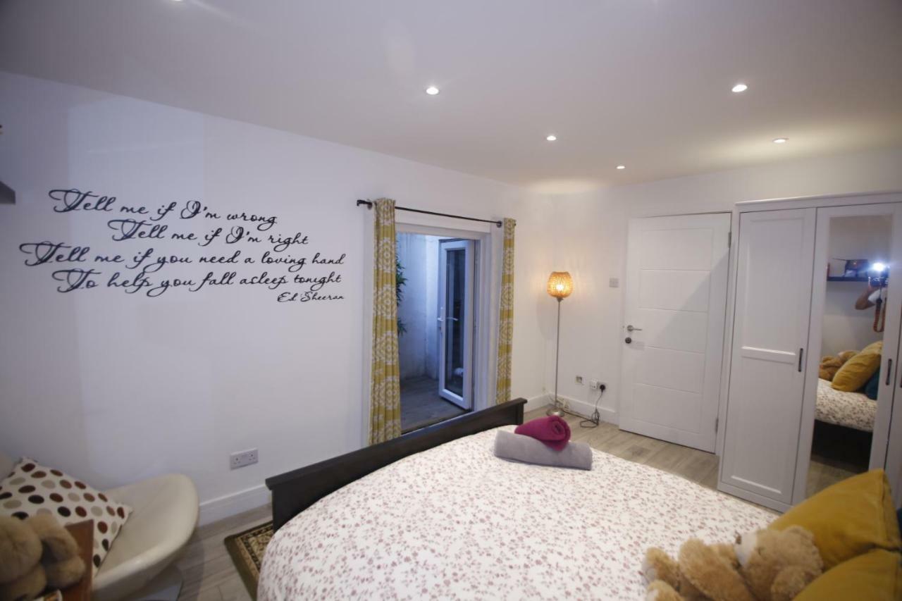 Cosy Marylebone Two Bedrooms * London