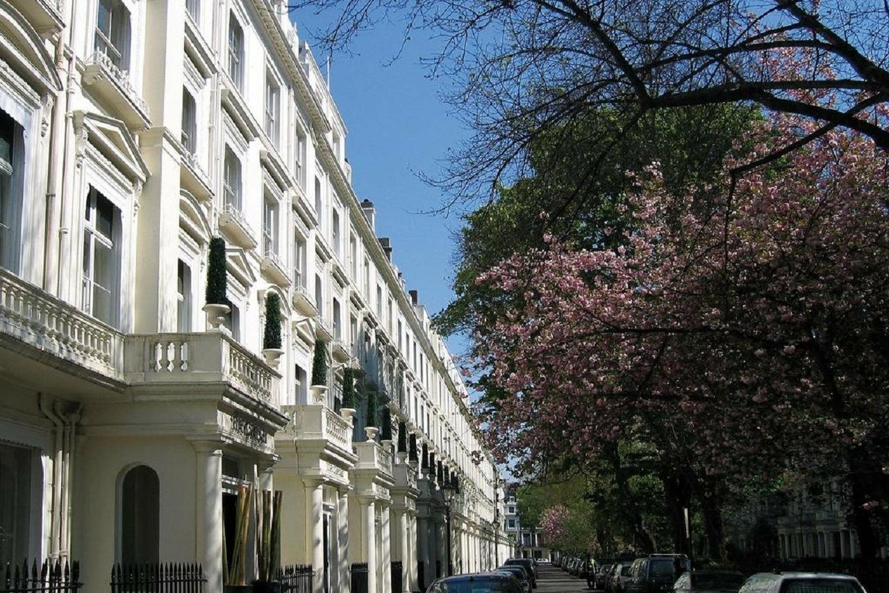 Hotel The Caesar London