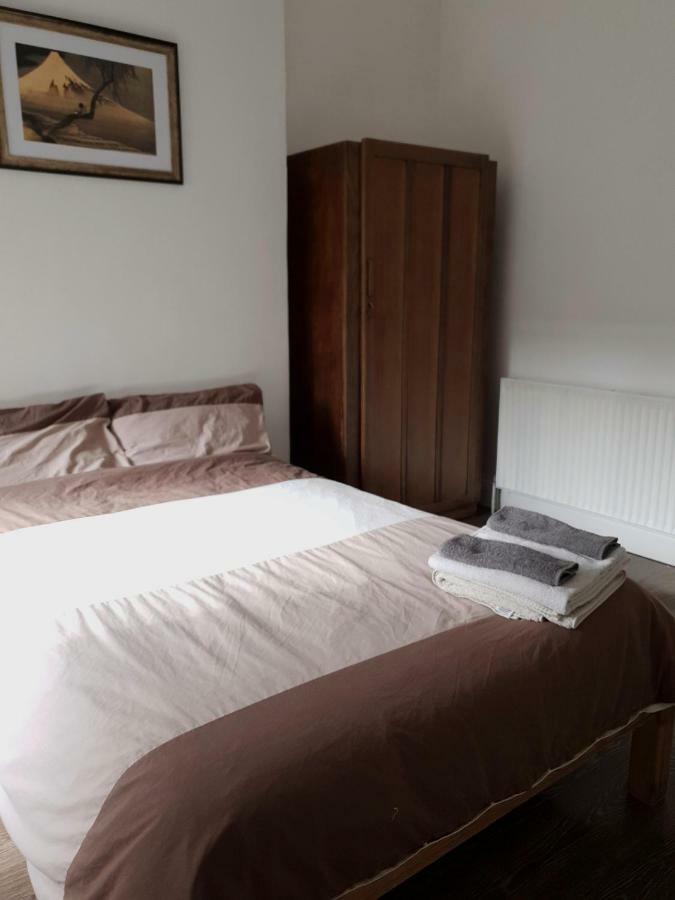 Homestay In Queen's Park *