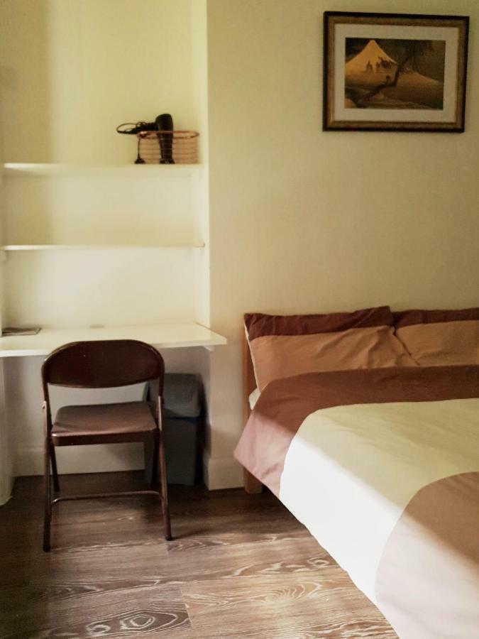Homestay In Queen's Park London