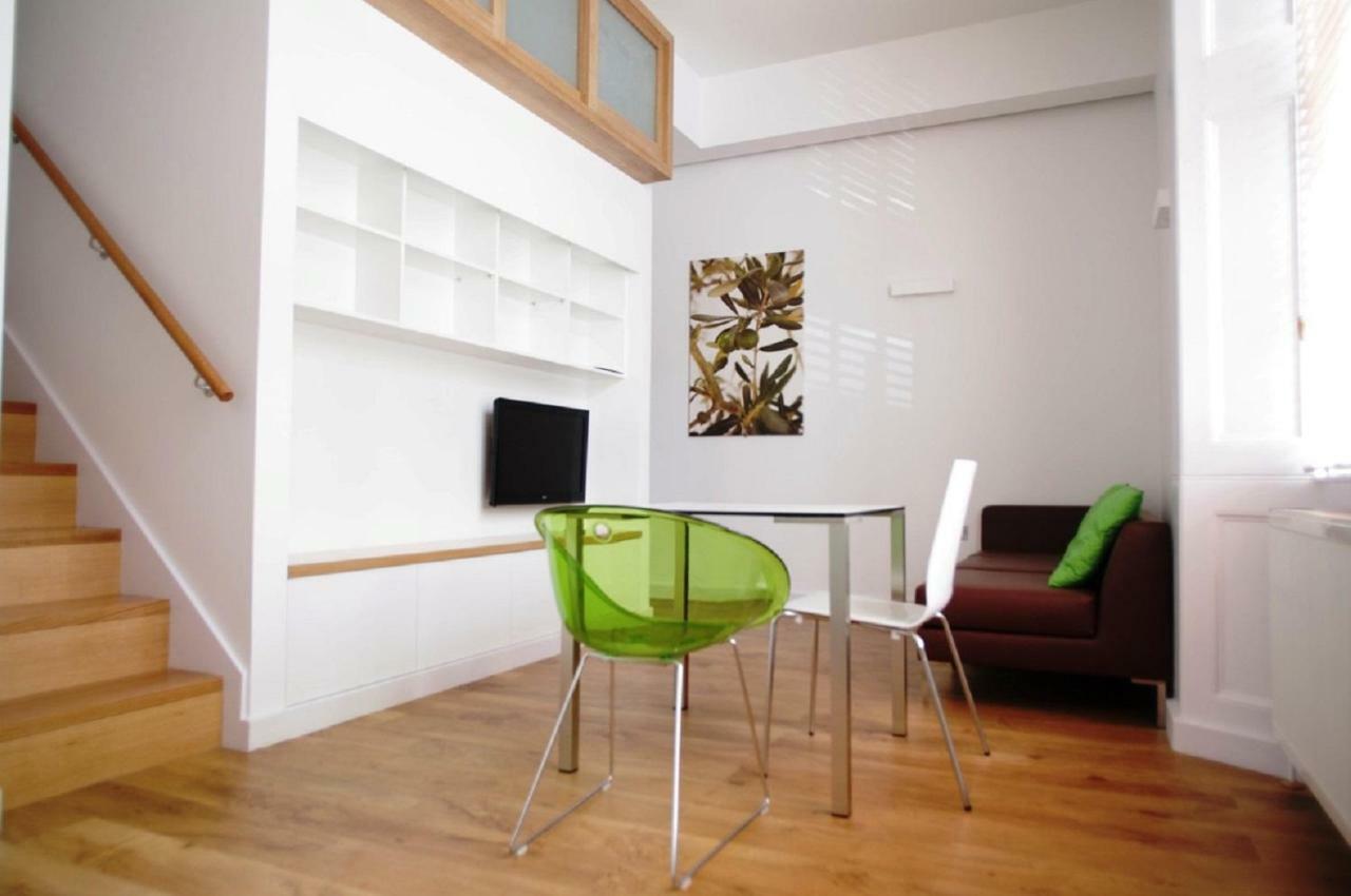 Acorn - Byng Place * London