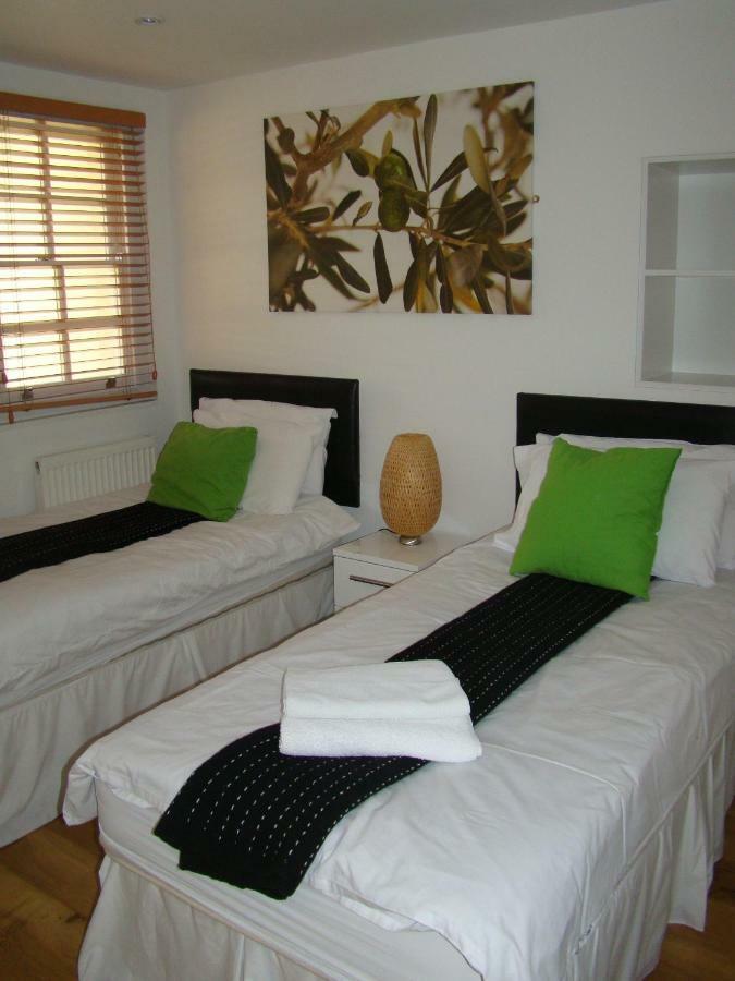 Acorn - Byng Place * London