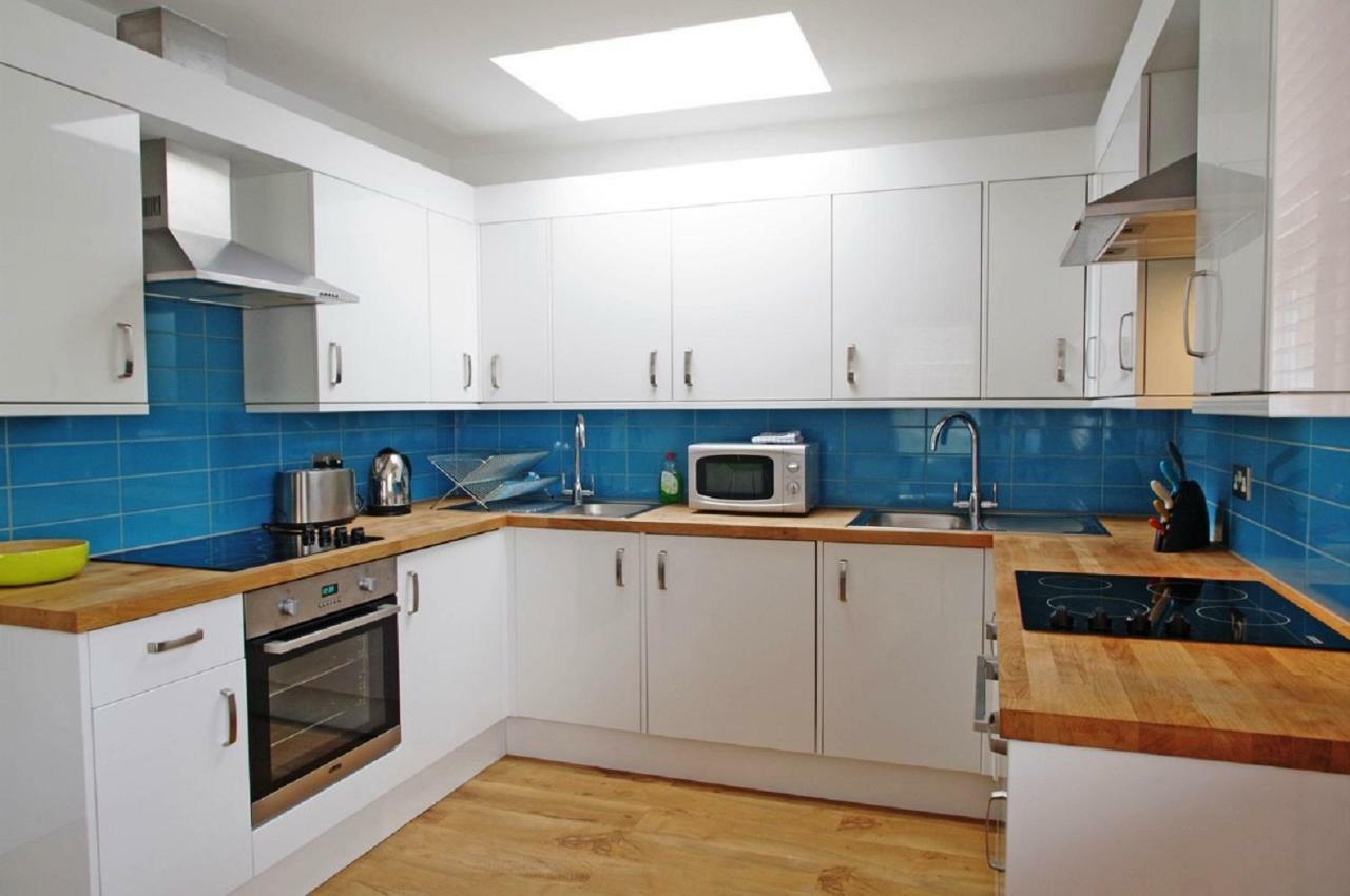 Acorn - Byng Place Apartment London