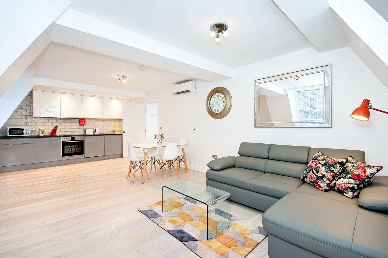 Eldon Chambers Flat 2 By Living Holiday home London