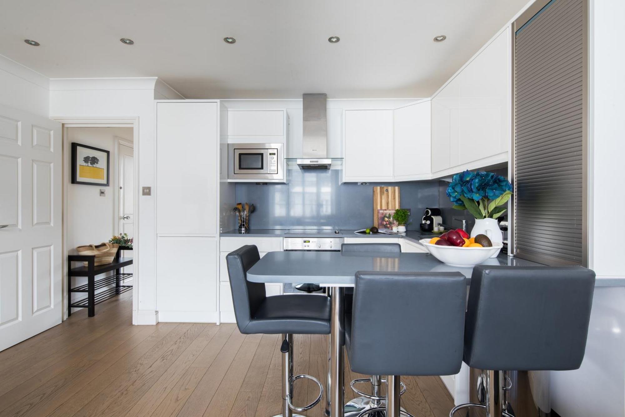 Gloucester Terrace By Lime Street Apartment London