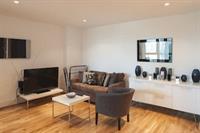 Apartment St Georges Wharf