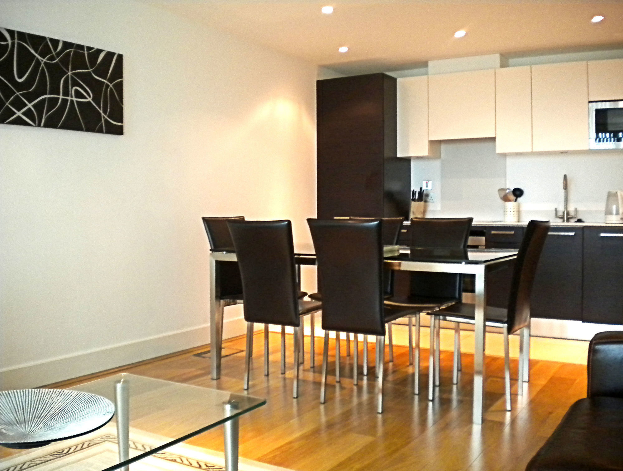 Ng Apartment