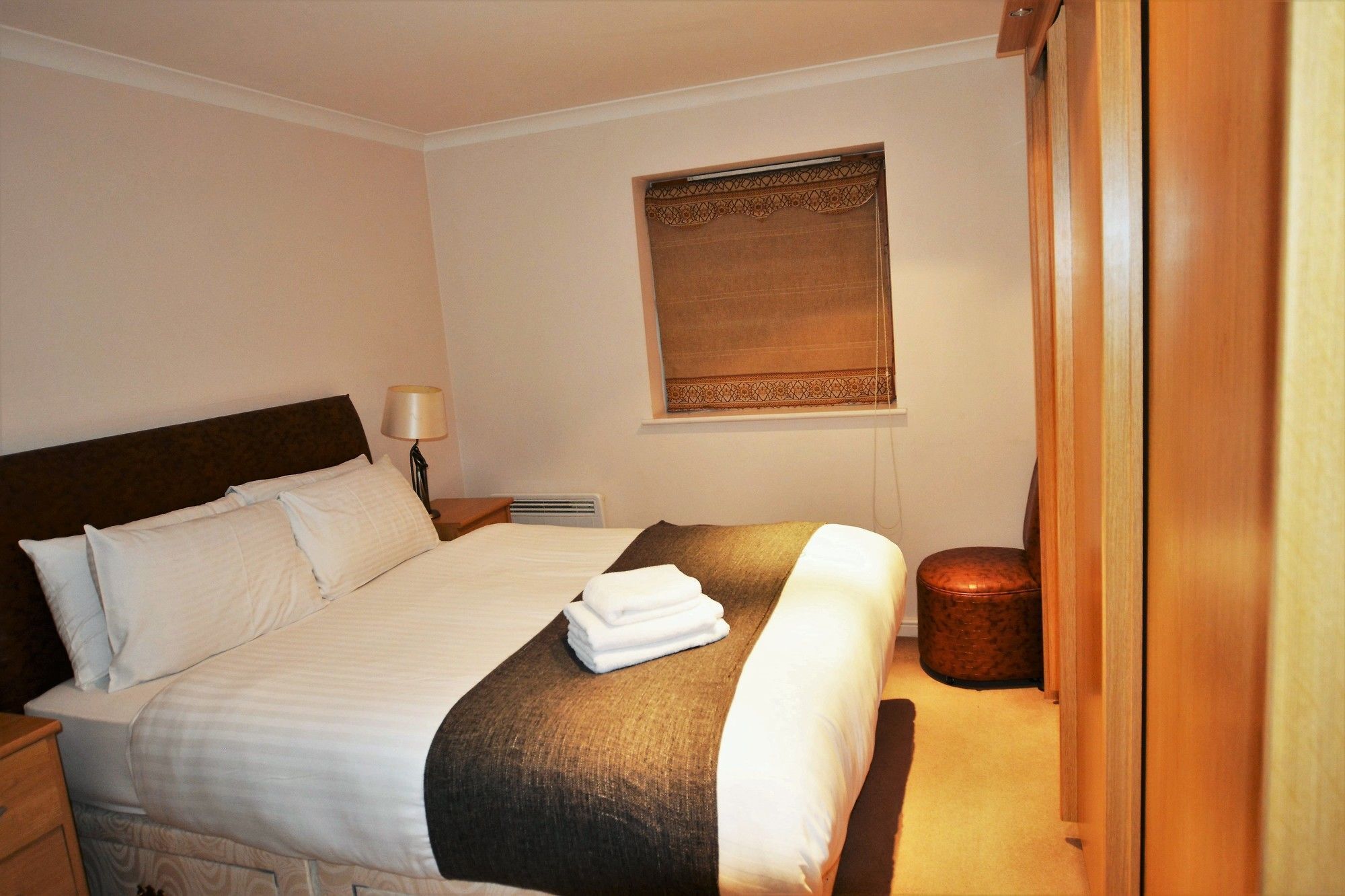 Zen - Docklands Apartment