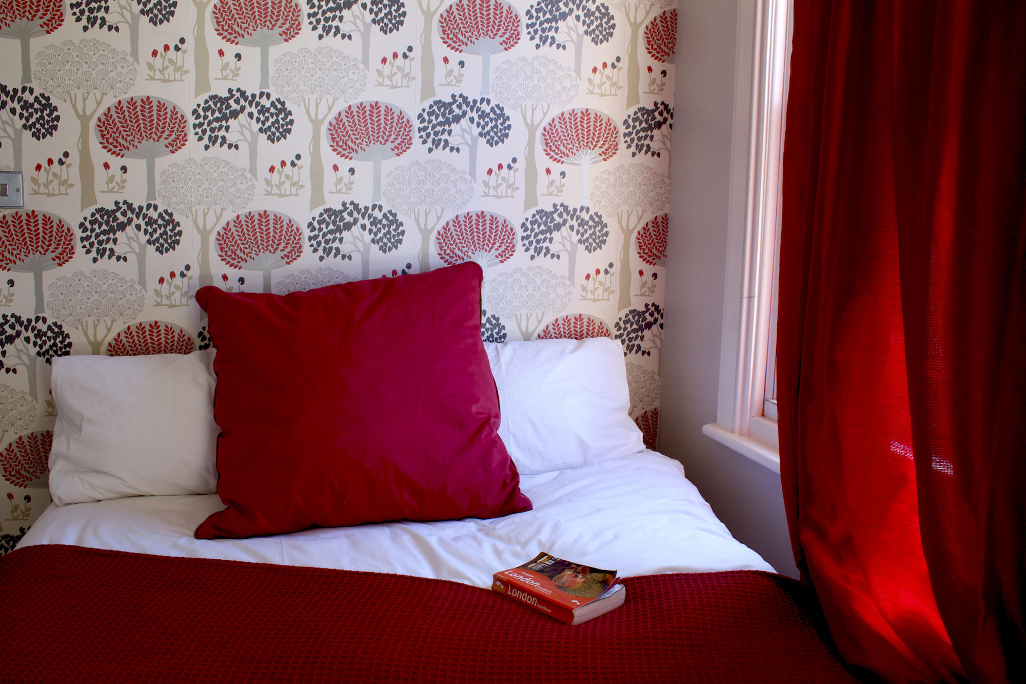 Kensington Olympia Apartment