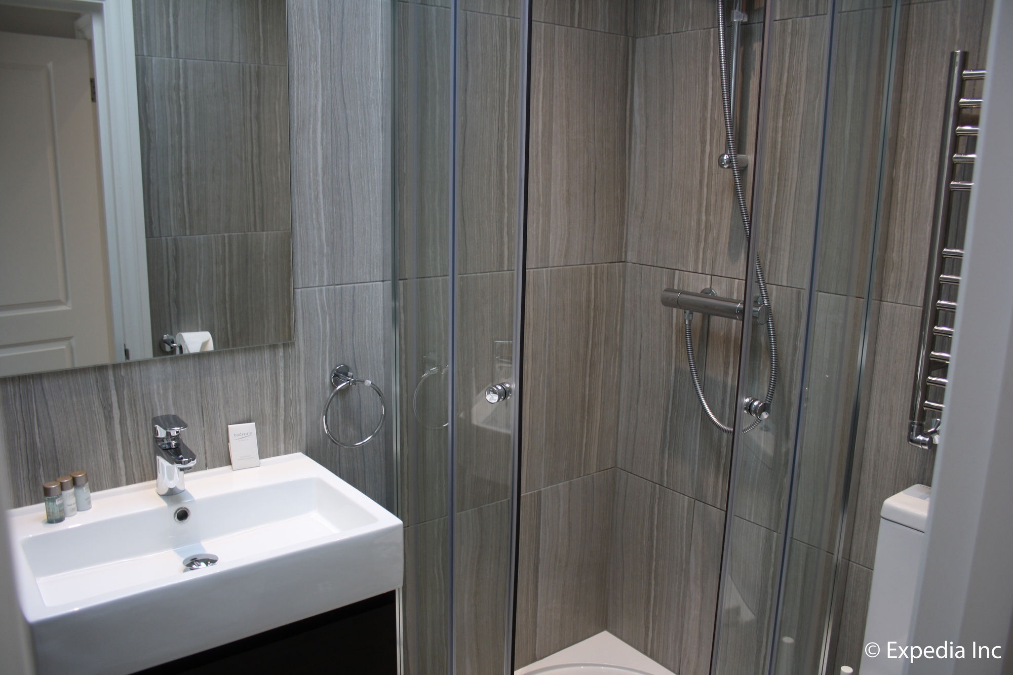 Apartment Barons Court London