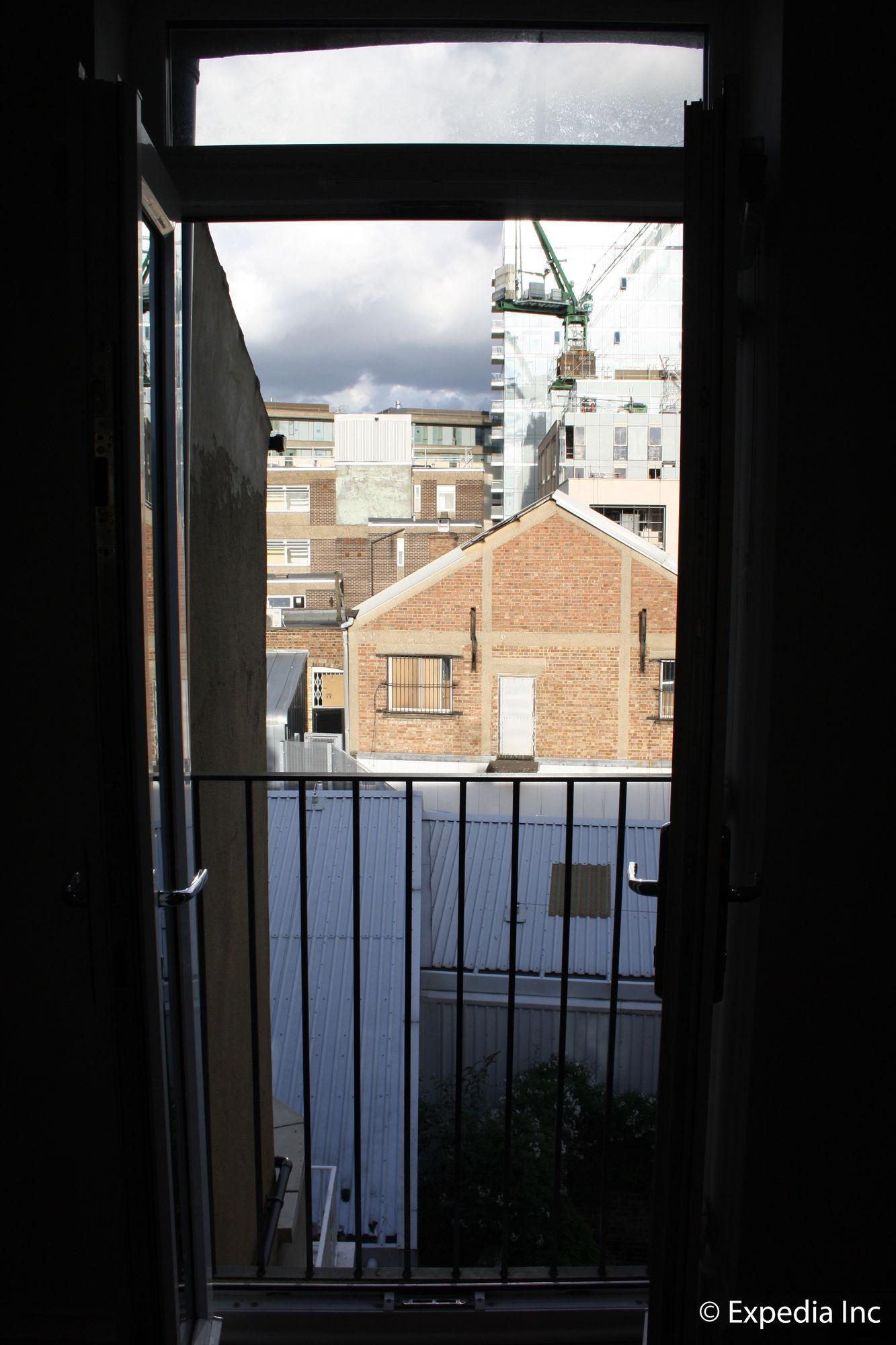 Barons Court * London
