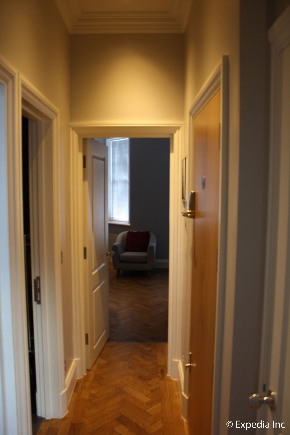 Apartment Barons Court
