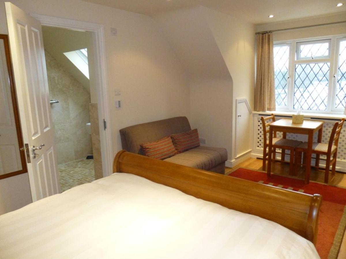 The Oaks Guest house 4*
