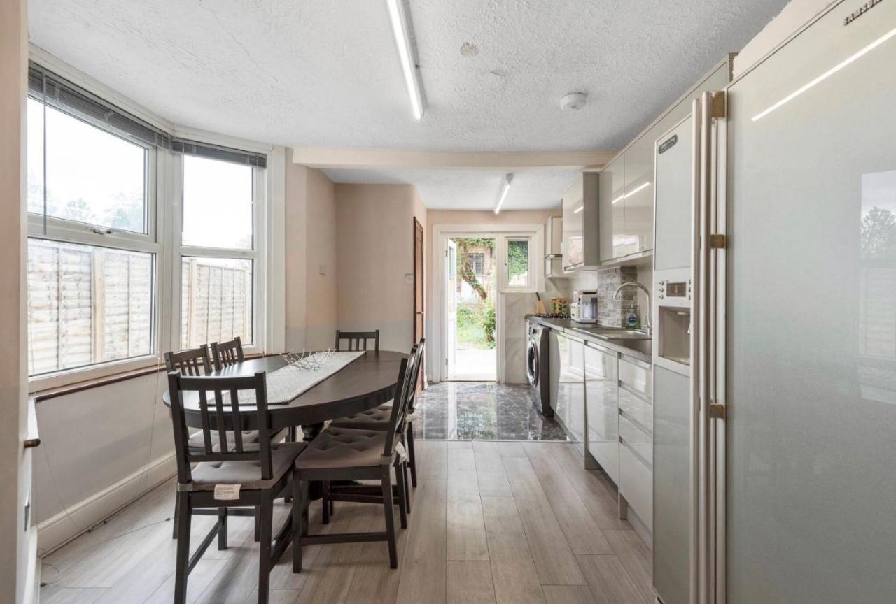 89 Mayes Road *