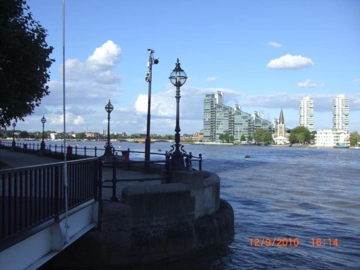 Apartment Chelsea / Imperial Wharf - Bright, Modern, Sunset View *