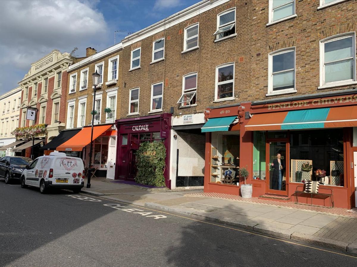 Apartment Powis Square London