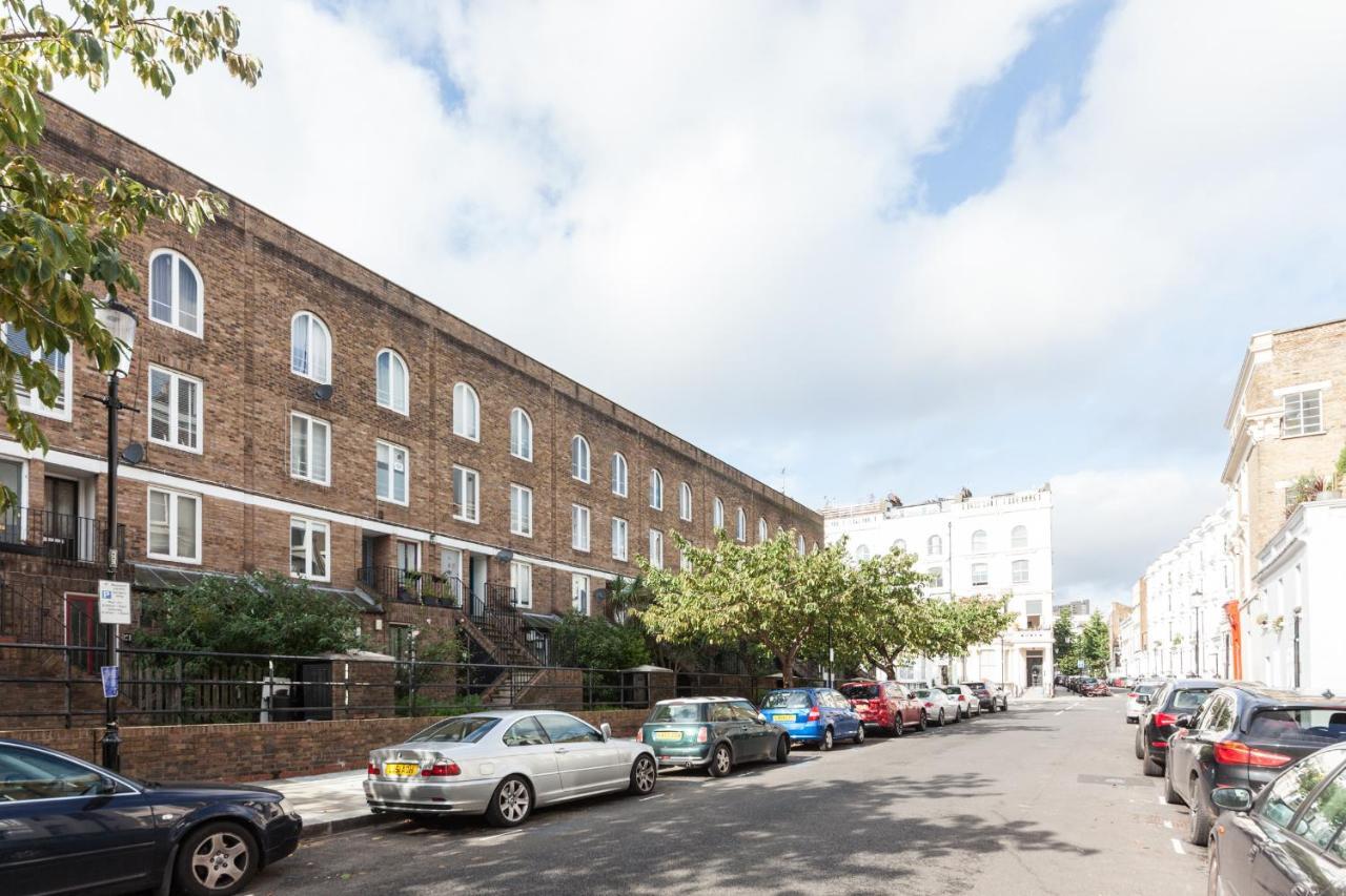 Apartment Powis Square London