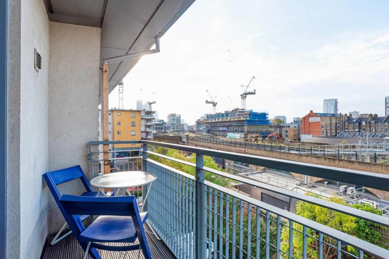 2 Bed Shoreditch With Parking Apartment *