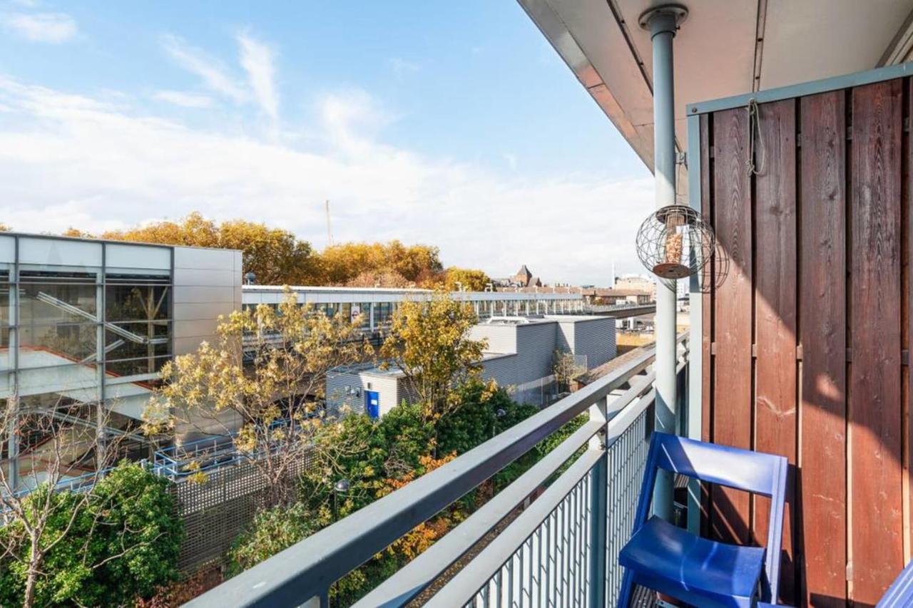 2 Bed Shoreditch With Parking Apartment