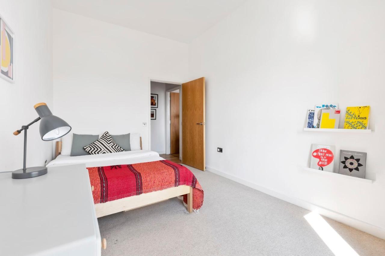 Stunning 2-bed Flat W/balcony In Dalston Apartment
