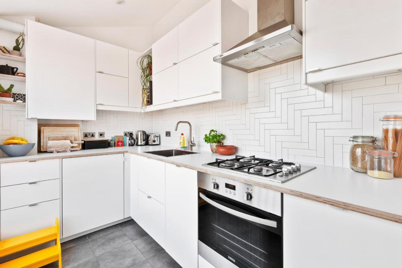 Stunning 2-bed Flat W/balcony In Dalston Apartment London