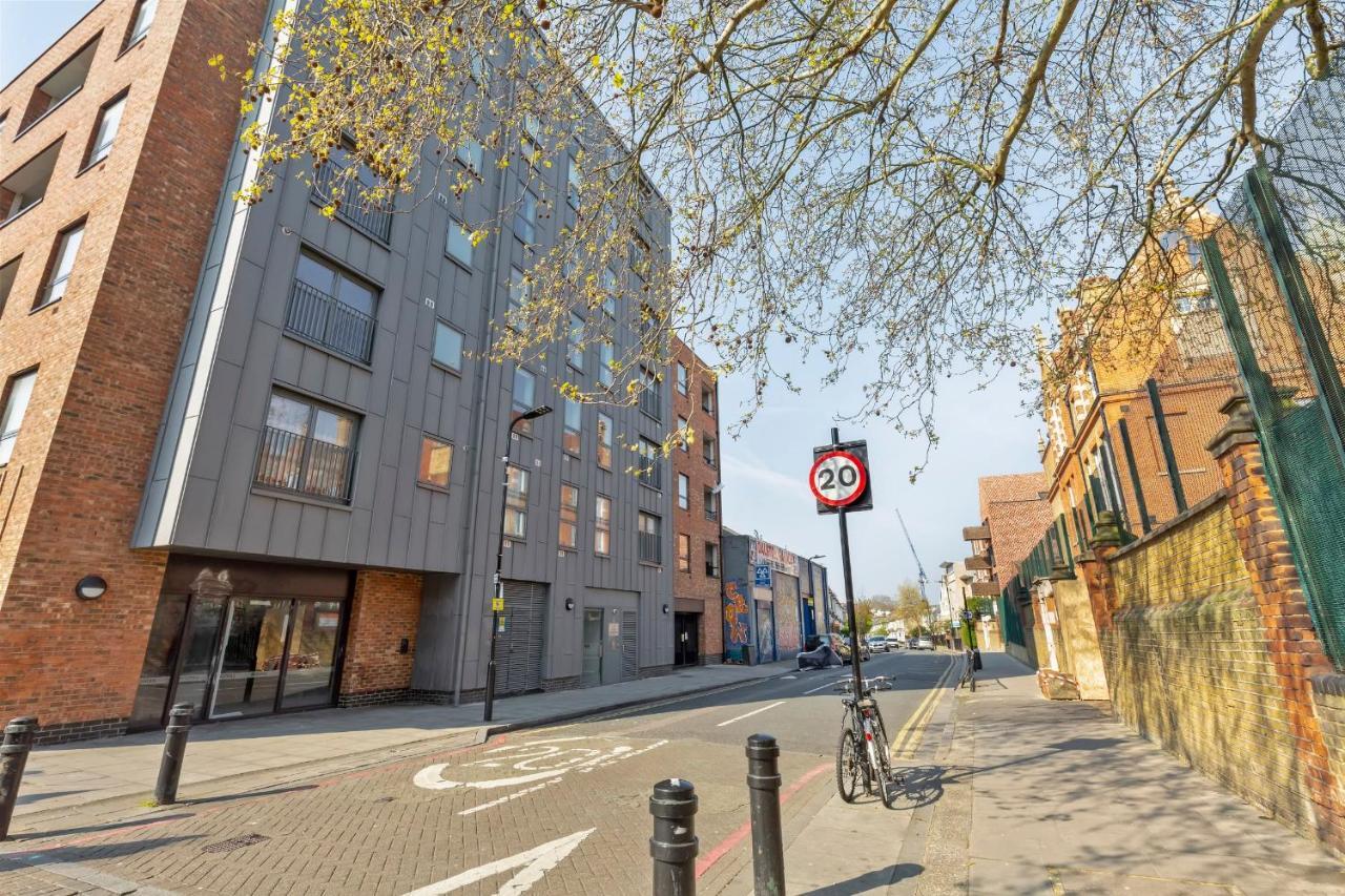 Apartment Stunning 2-bed Flat W/balcony In Dalston *