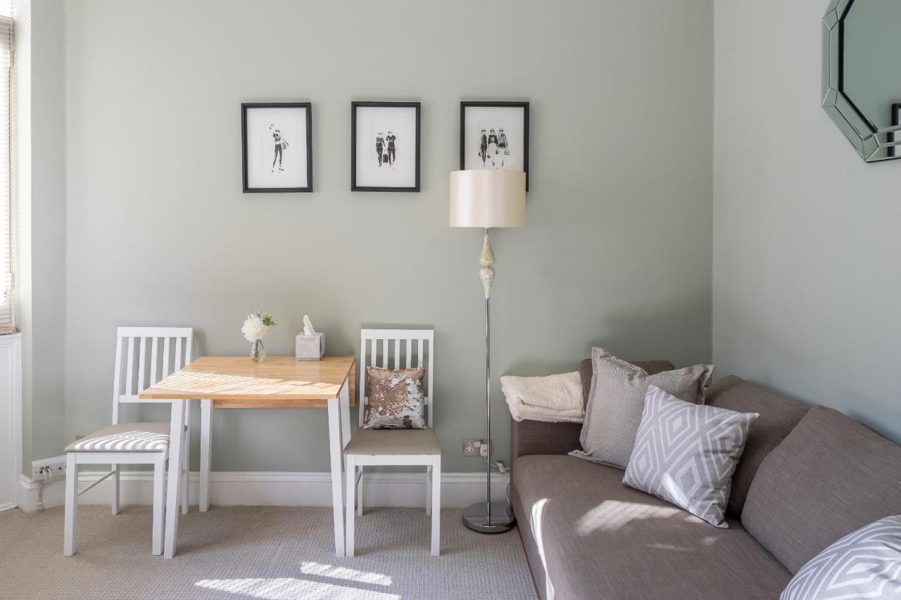 Apartment 1 Minute From Sloane Square Homm Walkable To Harrods And Kings Road London