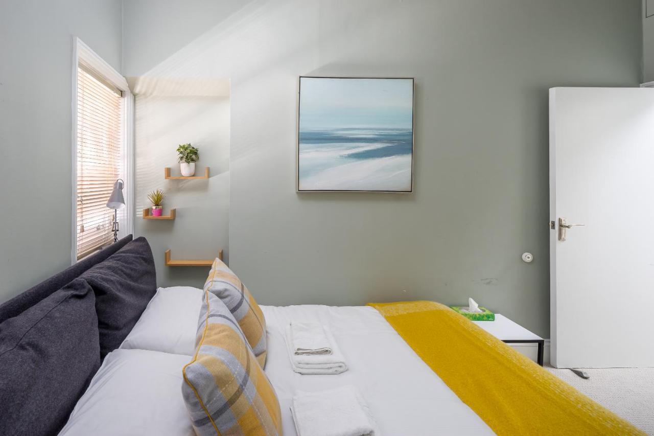 Apartment 1 Minute From Sloane Square Homm Walkable To Harrods And Kings Road *