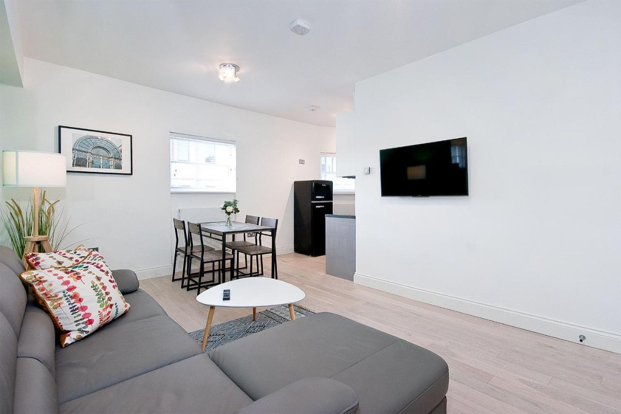 Interlude House D By Living *