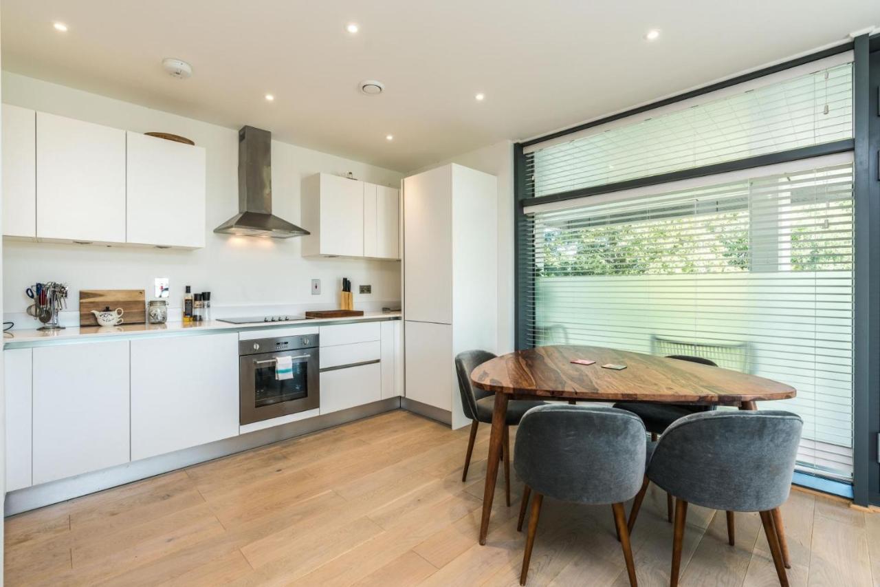 Stunning 2 Bed Apartment, Homerton Road - Sk London